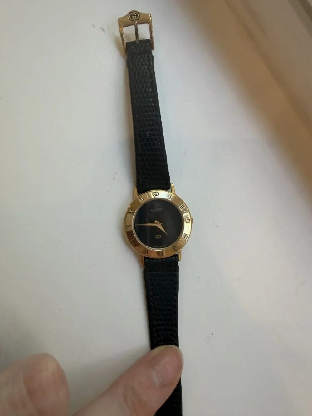 Vintage Gucci 3001L Gold Tone Black Dial Watch lizard Leather Band